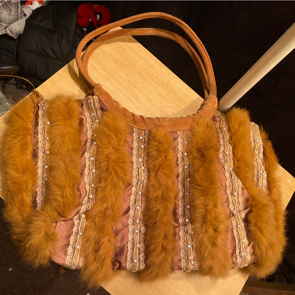 Faut fur purse